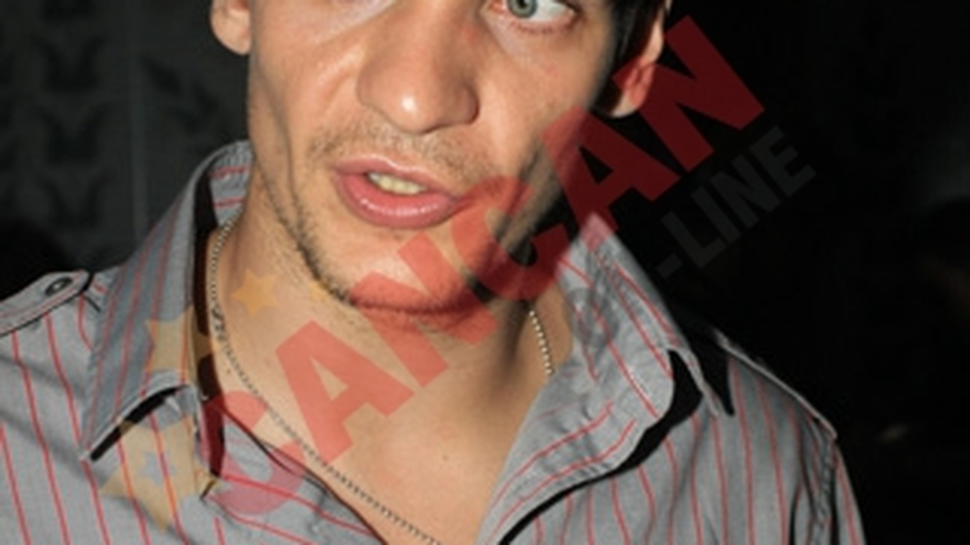 Tudor Chirila:"Nu pot sa scriu despre blonde, despre travestiti si poponari, despre mitocani sau despre ratare "