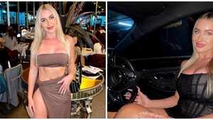 Ea este „cea mai sexy cerșetoare fără adăpost”! Motivul ireal pentru care Emily doarme în mașină
