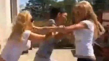 Sanziana si Tonciu s-au luat la bataie si s-au injurat crunt! Vezi de ce s-au suparat cele doua pupeze