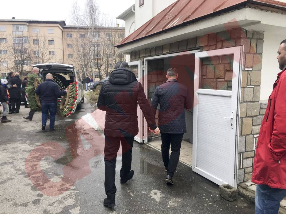 Laurențiu Reghecampf și-a condus tatăl pe ultimul drum