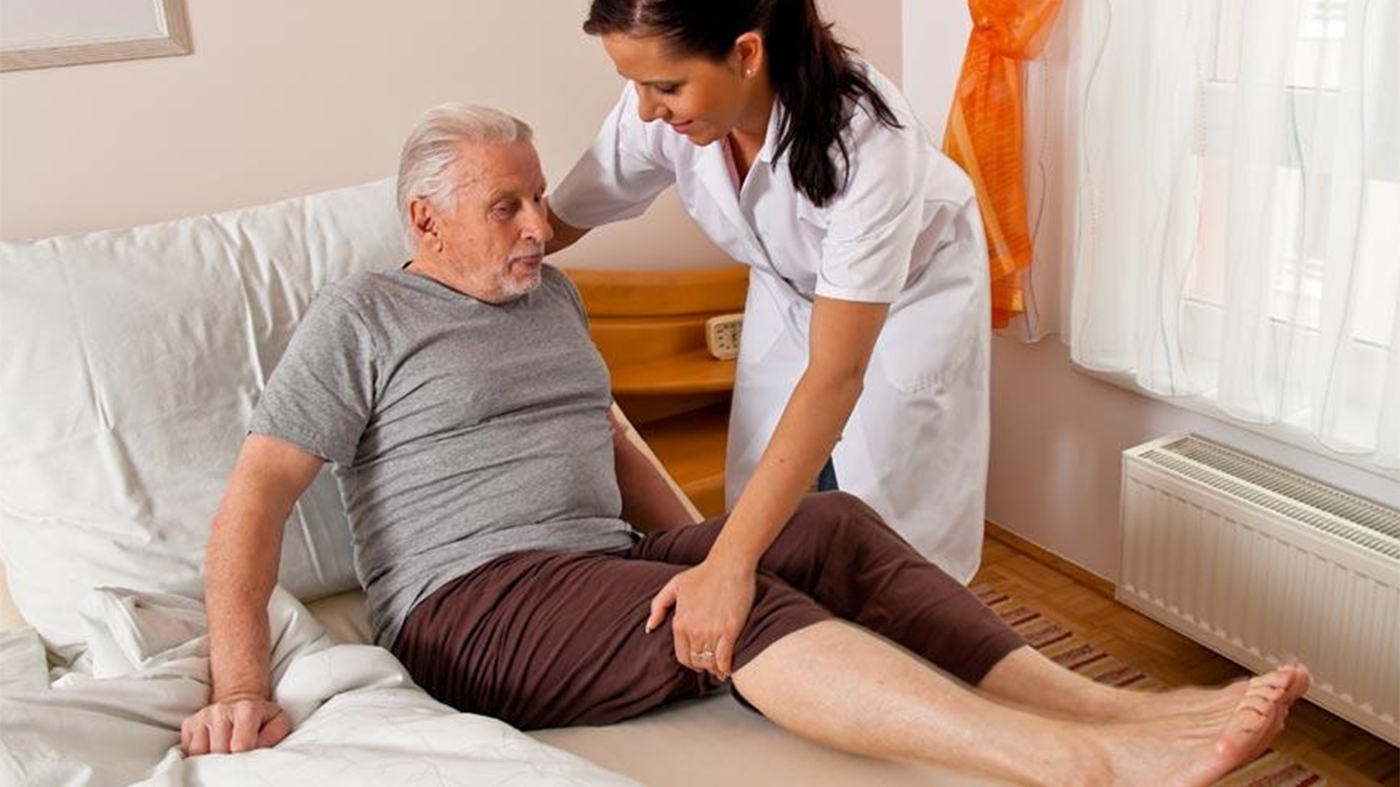 Ce a pățit un pensionar italian, după ce a primit în casă o româncă de doar 38 de ani. Ireal ce i-a făcut tânăra