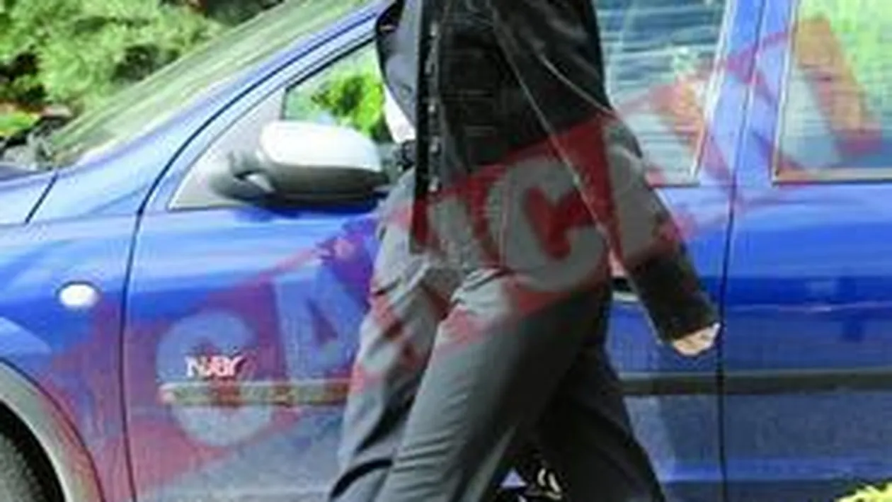 Gusa si Lavinia Sandru merg in cadenta pana si pe strada