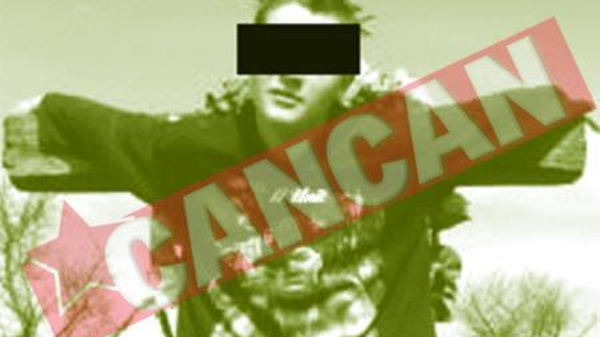 Au scos oasele mortilor din sicrie si s-au fotografiat cu ele