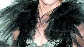 Madonna face afaceri imobiliare. Isi da vila cu 28 de milioane $