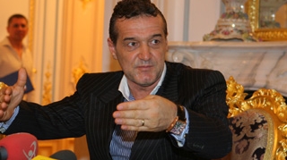 Vadim arunca bomba: "Gigi Becali si-a amanetat palatul"