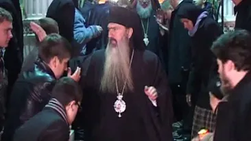 VIDEO Arhiepiscopul Tomisului, Teodosie, este acuzat de viol!
