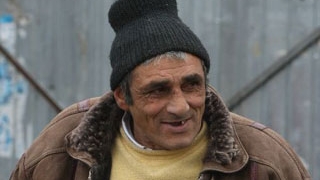 Tatal lui Banel Nicolita: "Muncesc la tigani cu ziua! Sunt omul strazii!"