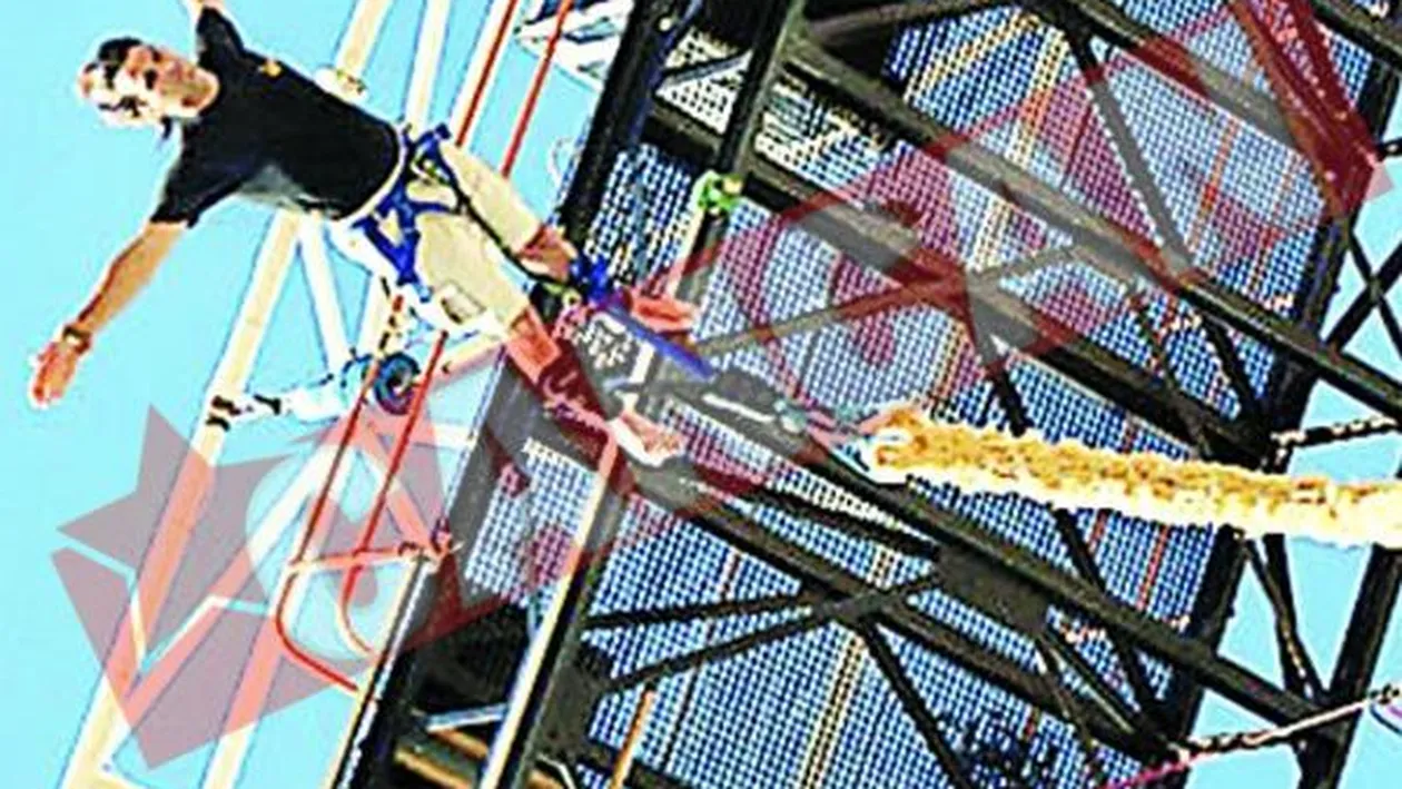 Coarda de bungee jumping din 18.500 de prezervative