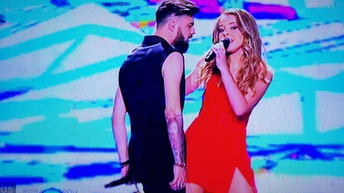 Ilinca Băcilă şi-a donat părul! Schimbare de look pentru reprezentanta României la Eurovision 2017