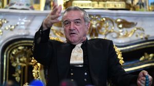 Gigi Becali tună și fulgeră, după ce încă un fotbalist de la FCSB a fost testat pozitiv. Pe cine dă vina patronul roș-albaștrilor, pentru situația critică în care se află clubul