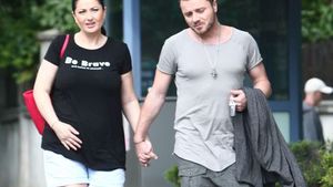 Primele imagini de paparazzi cu GABRIELA CRISTEA însărcinată! Pe micul ecran şi-a ţinut ascunsă burtica, dar pe stradă a întors toate privirile
