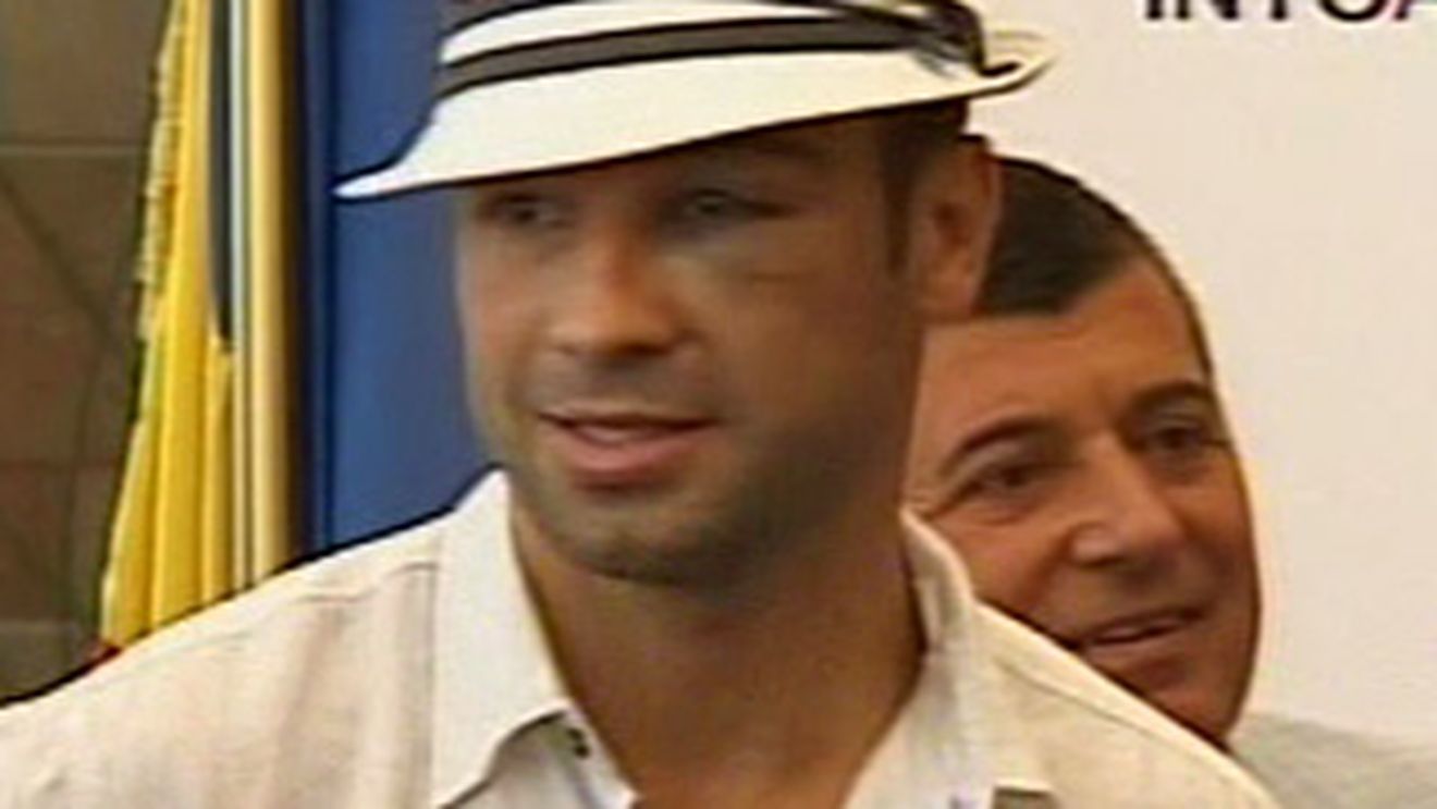 VIDEO Lucian Bute a revenit in tara! "Eu l-am ajutat sa castige. Am gresit ca am stat in corzi"