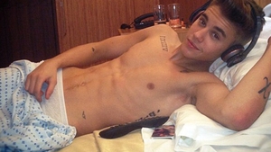 Dezvaluirea care-i va dezamagi toti fanii! De ce substanta e dependent Justin Bieber! O consuma in fiecare zi