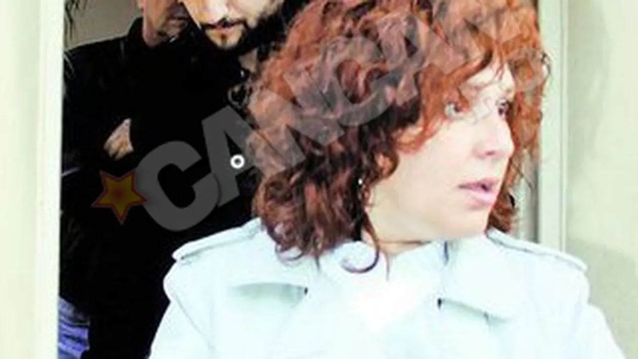 Profesorul Dan Visan se plimba nelinistit pe holurile tribunalului in asteptarea unei decizii!