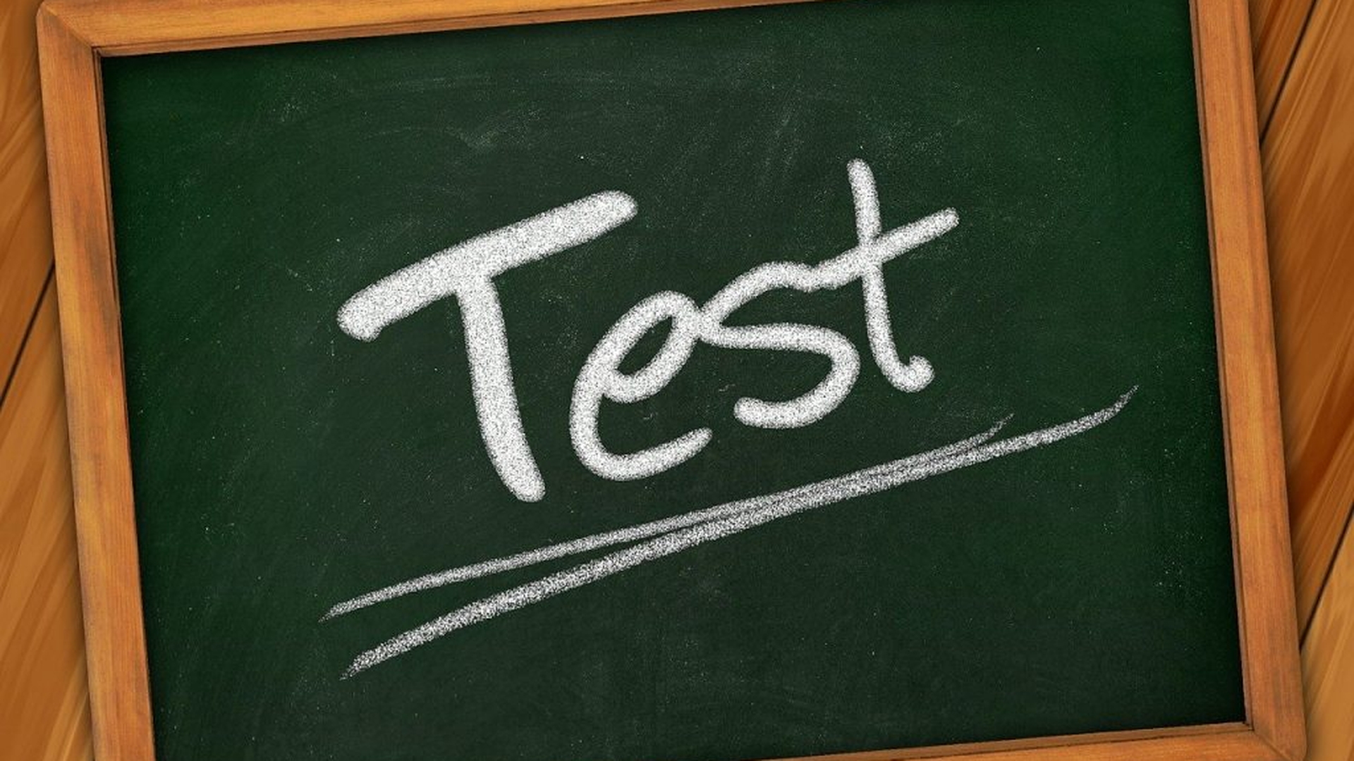 Ministrul Educației, greșeală incredibilă! Unul din trei elevi nu au acces la un dispozitiv pentru şcoala online. Cifrele sunt de trei ori mai mari decât cele prezentate de Monica Anisie
