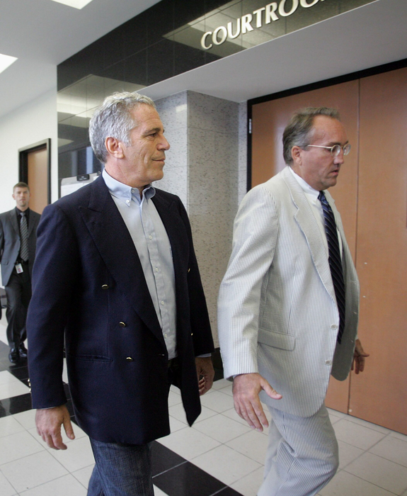 Jeffrey Epstein la tribunal (sursă foto: hepta)