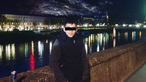 El este Ștefan, tânărul de 23 de ani care a omorât un om nevinovat. A înjunghiat mortal un bărbat de 55 de ani, ca să facă rost de bani