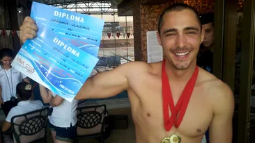 Vladimir Draghia s-a pozat la bustul gol alaturi de medaliile sale! Vezi ce pectorali de invidiat are fostul burlac