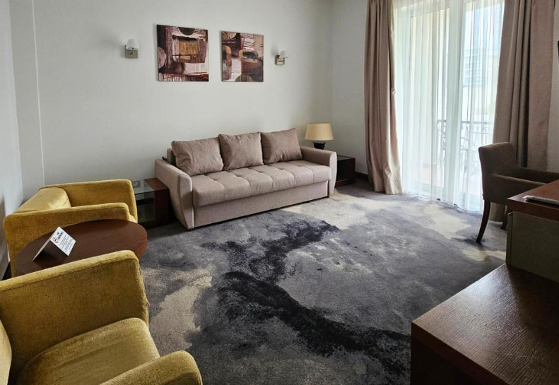 Cât costă o noapte de cazare, de sărbători, în hotelul lui Gică Hagi din Mamaia? Condiții de 5 stele și prețuri pe măsură/ sursă foto: Booking