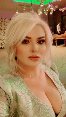 Viorica de la Clejani, pe urmele Margheritei? Artista vrea să treacă pragul medicilor esteticieni