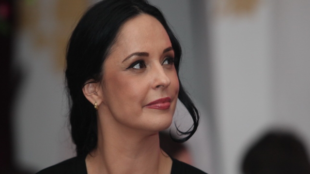 Andreea Marin se pregateste pentru un nou job. Uite cum isi face reclama!