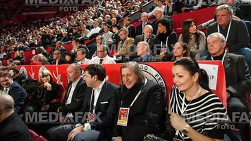 Galerie de cinci stele pentru judokanele din Romania! Ilie Nastase le-a incurajat din tribune!