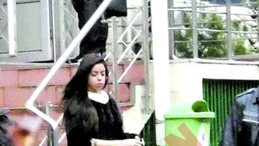 Nu ma lasati pe dreapta!