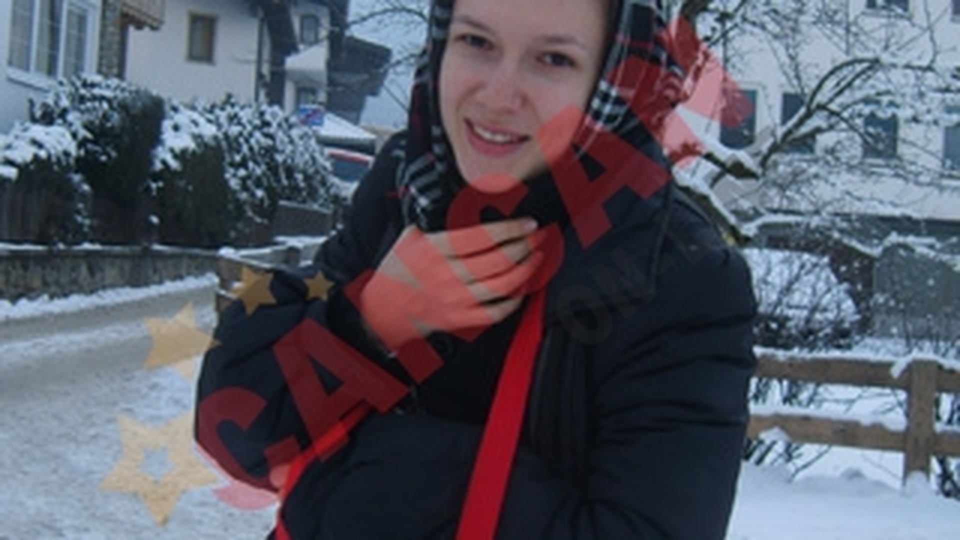 Adela Popescu si-a rupt mana pe partie, in Austria!