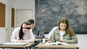 Reguli noi pentru admiterea la liceu! Cine sunt elevii care pot intra direct în clasa a IX-a fără Evaluare Națională