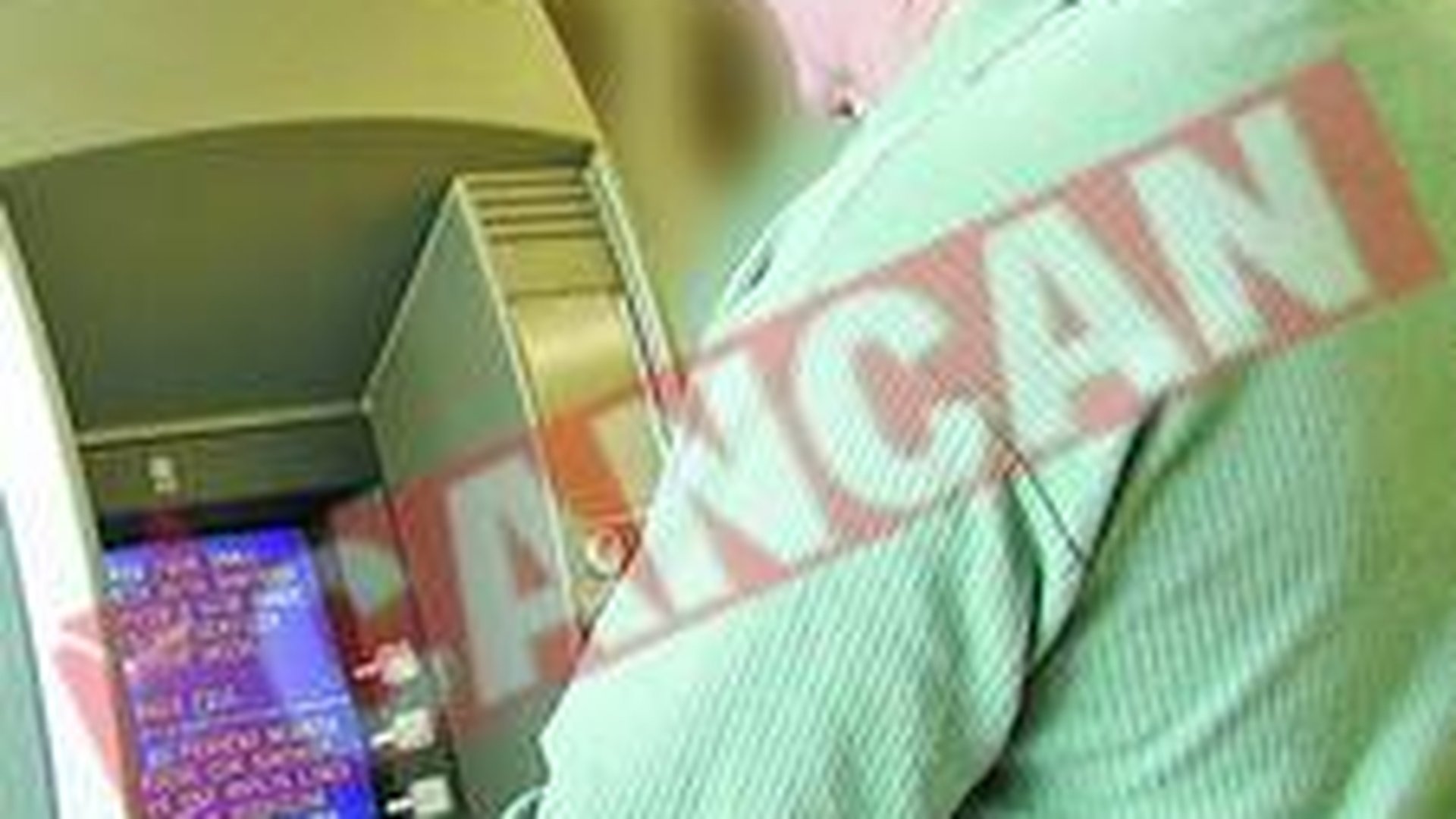 Bancomatul i-a furat banii pentru factura la mobil
