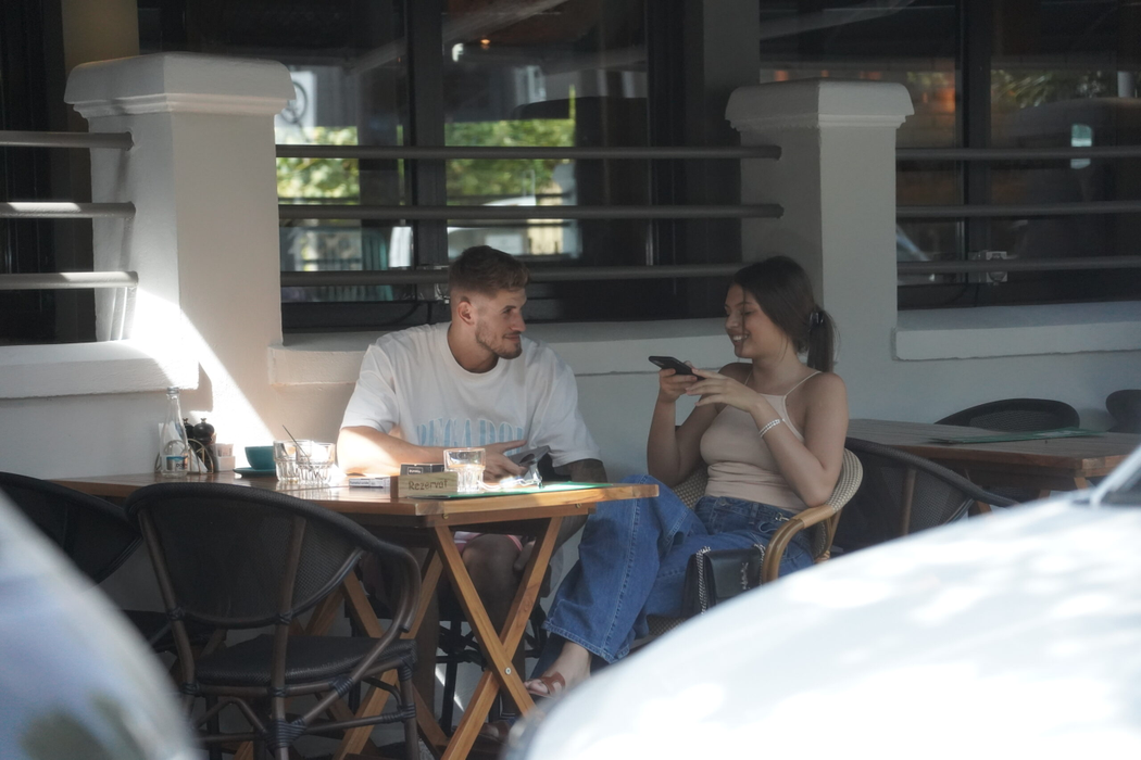 Alex Delea și Elena Chiriac au arătat că s-au simțit bine împreună / (Sursa: CANCAN.RO)