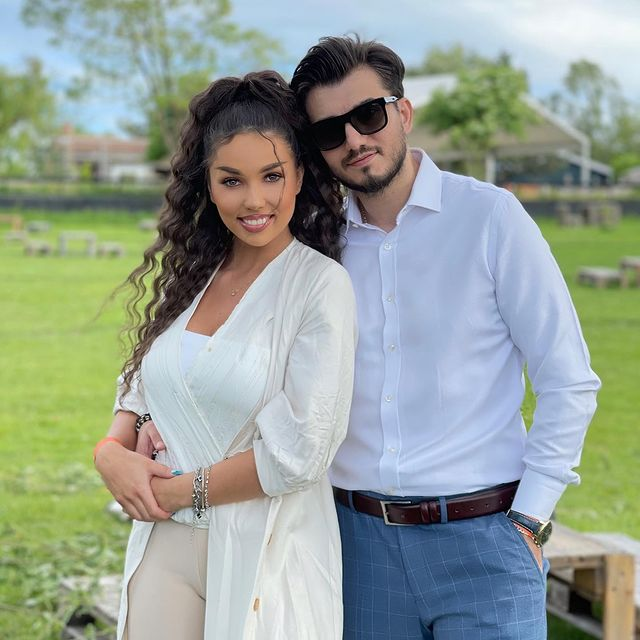 Shondy, alături de impresarul și logodnicul ei, Cătălin Rotaru / Sursă foto: Instagram