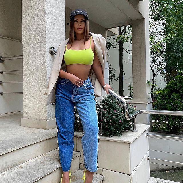 Andra Volos: "Sunt singură și așa o să fiu pentru următorii 5-10 ani!"
