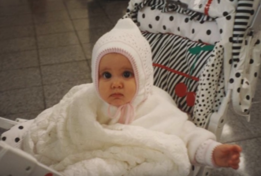 Ariana Grande, așa cum fanii n-au mai văzut-o! Incredibil cât de mult s-a schimbat celebra cântăreață. Imagini de colecție 