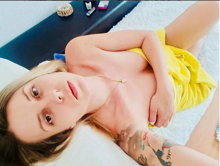 Alina Plugaru nu mai joacă în filme pentru adulți, însă pozează la fel de sexy. Cum arată acum blondina