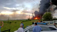 Incendiu uriaș în Argeș! Pompierii din trei județe se luptă cu focul. A fost emis mesaj RO-ALERT