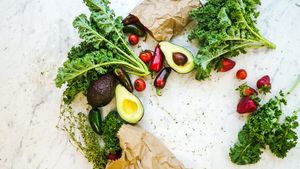 Dieta crudă. Cum să slăbești rapid cu doar câțiva lei pe zi