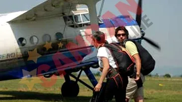 Marius Duta deschide sezonul de parasutism
