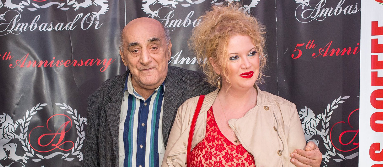 Oana Lis râde de hoţii care i-au spart maşina. “Mi-a zis cineva că…”