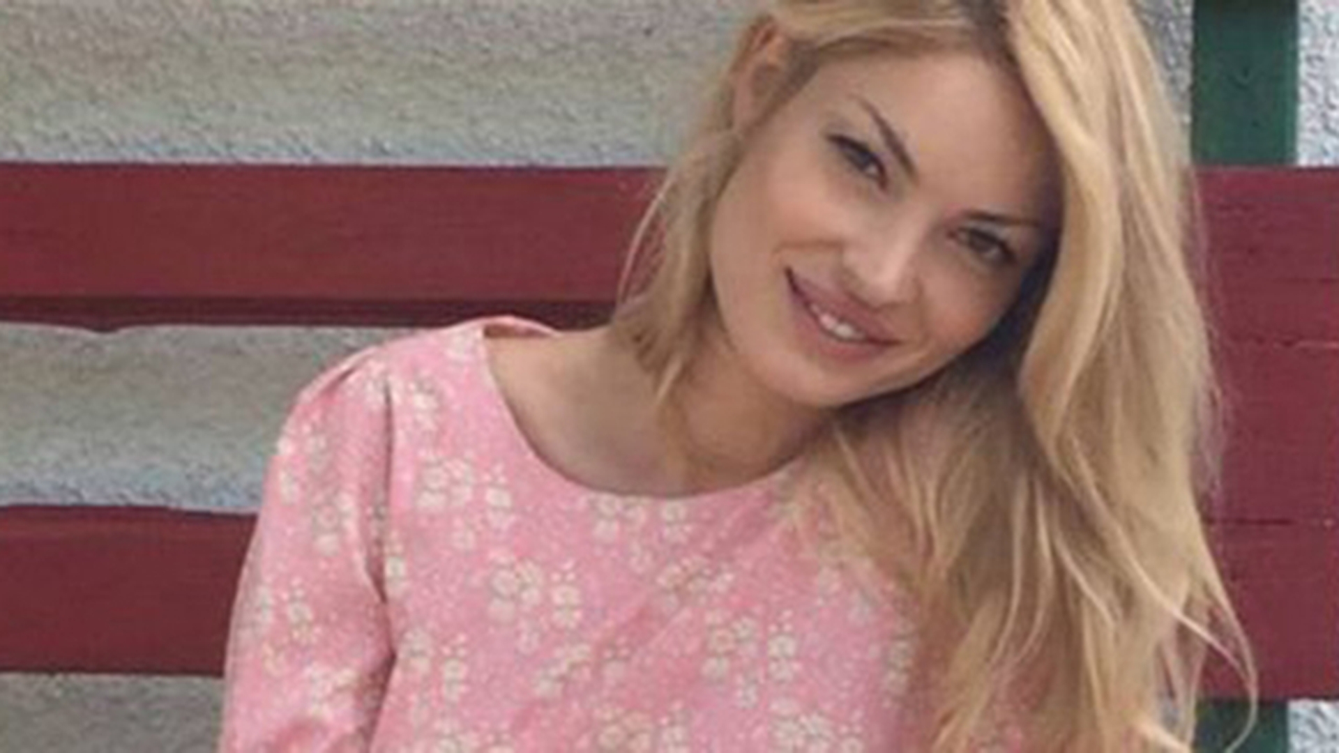 Valentina Pelinel si-a facut bagajele si a plecat in New York! Vezi unde s-a fotografiat vedeta