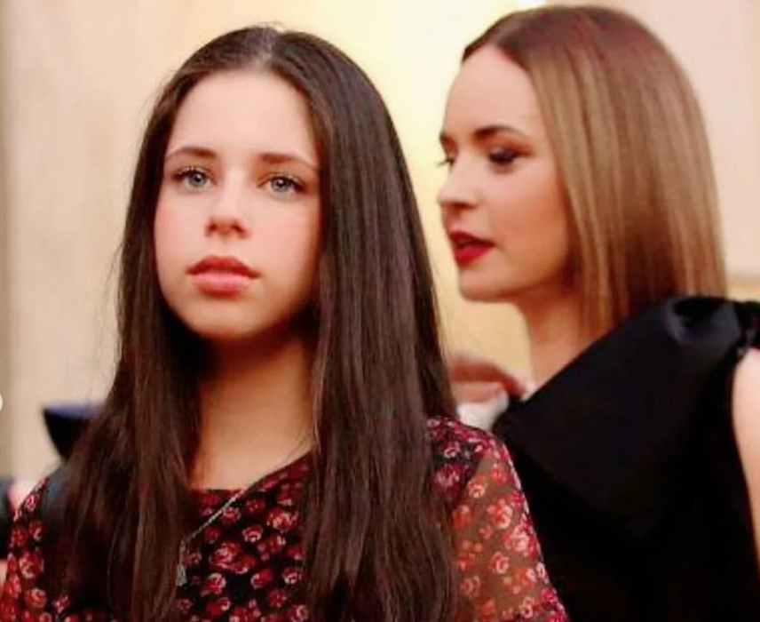 Cât de mare s-a făcut Violeta! Fiica Andreei Marin şi a lui Ştefan Bănică Jr a început liceul. FOTO
