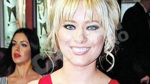 Laura Cosoi, "Cea mai Sexy vedeta din Romania" - Afla care este definitia data de ea acestei titulaturi!