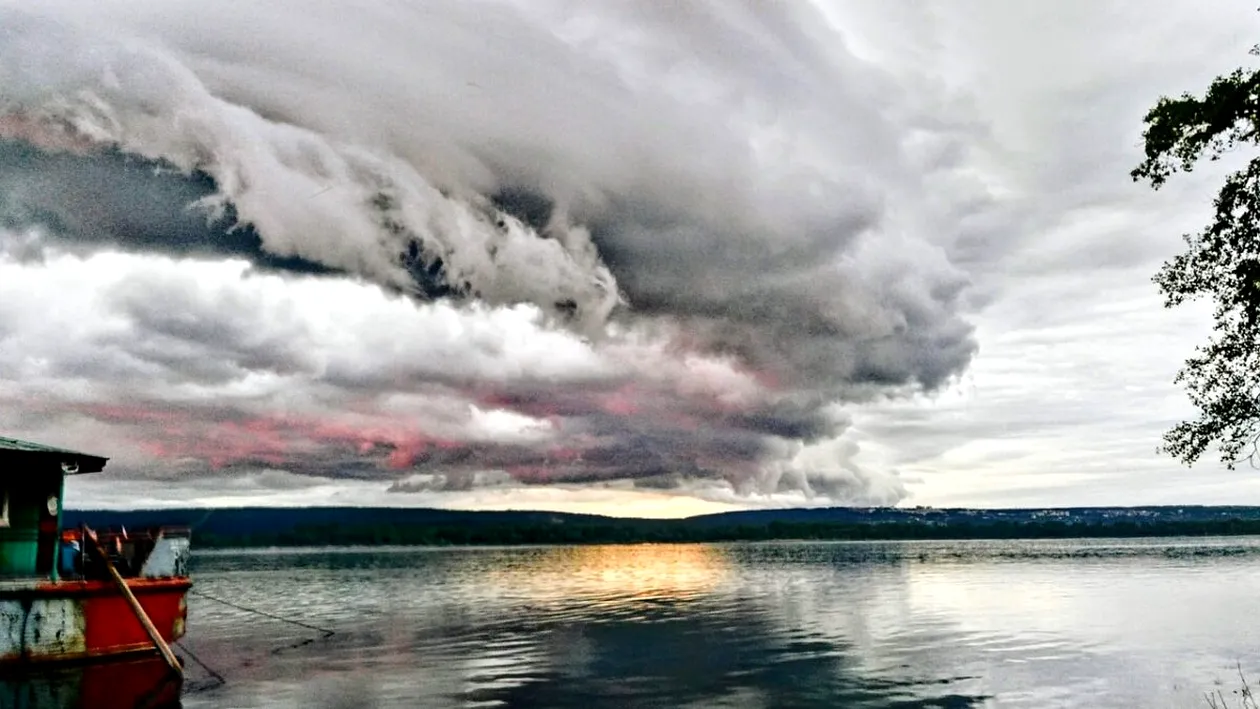 România, lovită de un nou ciclon mediteranean! Ce se întâmplă începând de duminică, 5 octombrie 2025