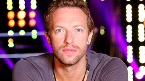Cu cine se iubește Chris Martin, solistul de la Coldplay. E o actriță celebră de la Hollywood!