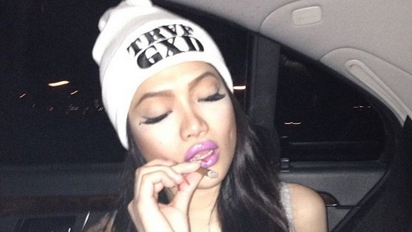 Cea mai buna prietena a Antoniei e „consumatoare” inraita! Vezi la ce substante apleaza confidenta cantaretei