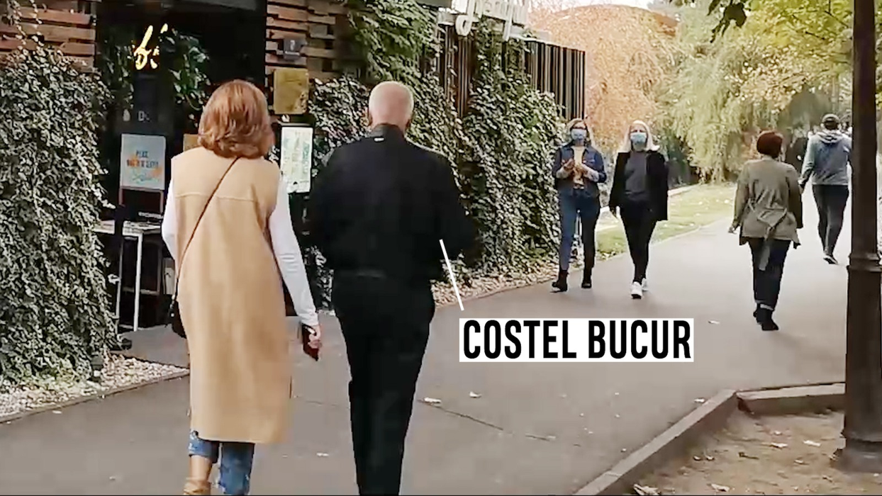 Costel Bucur și soția lui se îndreaptă către restaurant