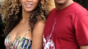 Jay Z este extrem de indragostit de Beyonce gravida! Ii face toate poftele