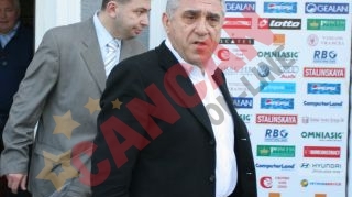Ioan Becali: "Lupescu are un tata prost si o mama betiva si jucatoare in cazinou!"