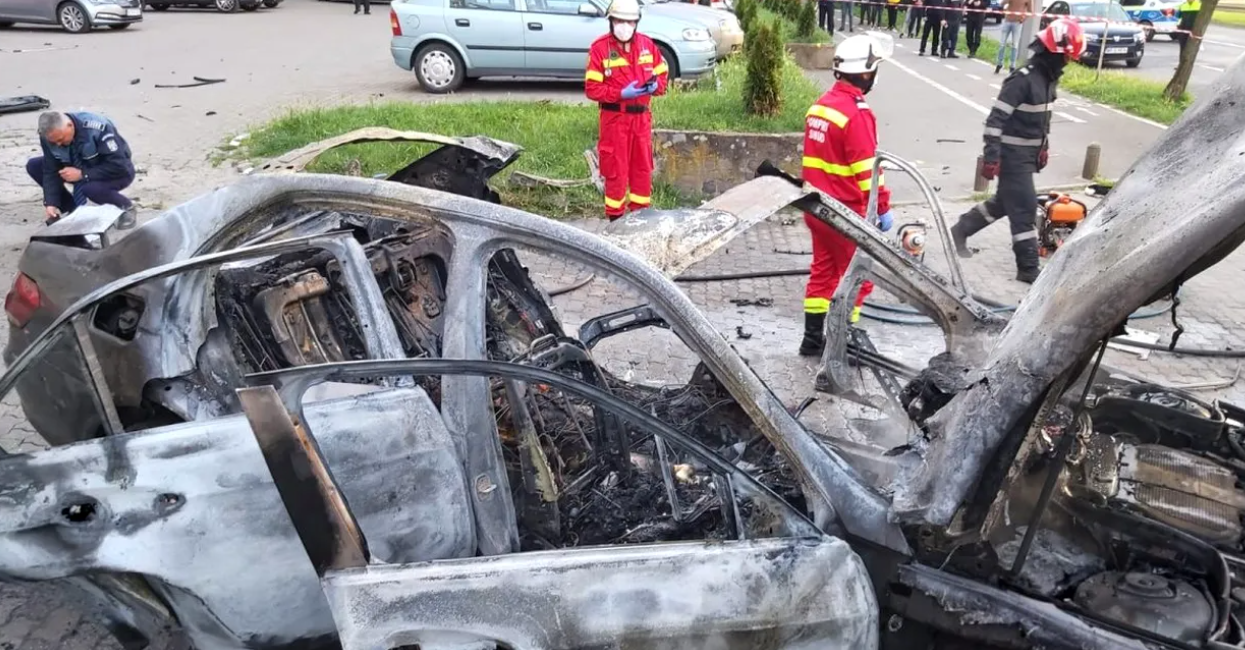 Detalii halucinante despre femeia care ar fi orchestrat atentatul împotriva tatălui milionar: a plătit un frizer ca să fabrice o bombă!
