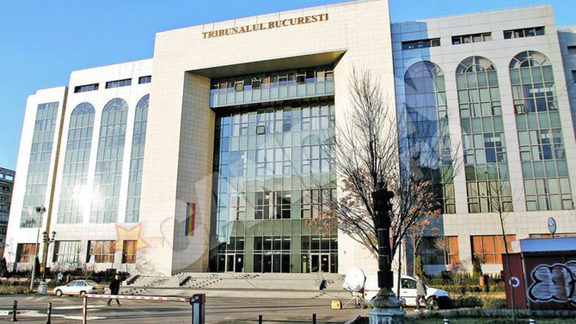 Un consilier din Olt si fratele acestuia, condamnat pentru evaziune fiscala, fac afaceri cu Tribunalul Bucuresti, Parchetul Capitalei si Primaria Sectorului 5! Milioane de euro din contracte cu statul